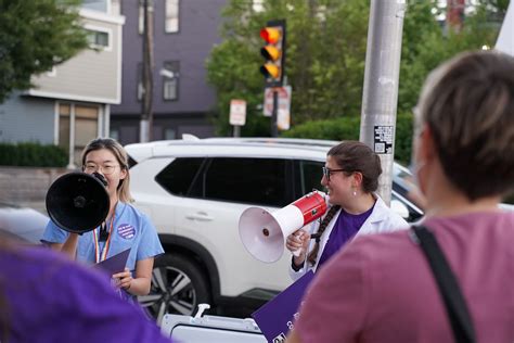 Cambridge Hospital Fellows and Residents Rally for Salary, .